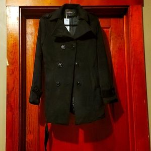 Black GeeGee coat size Large